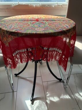 Red Paisley Fringe Tablecloth - Home Dining Hand screen design